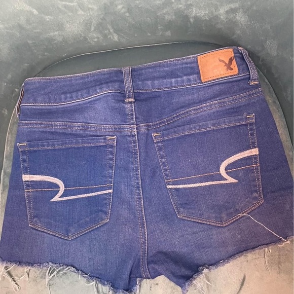 American eagle hi-rise shortie medium wash size 4 - Picture 2 of 3